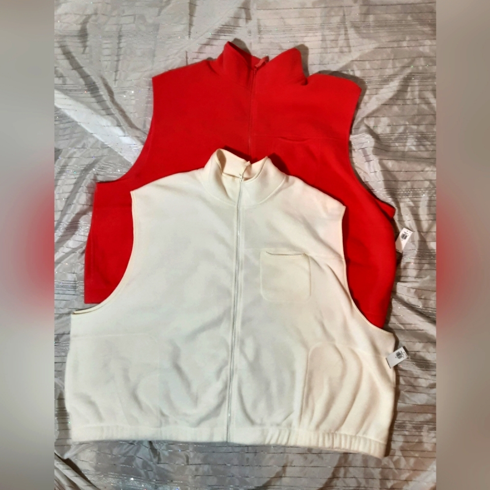 Bundle Of 2 Old Navy Pink and Cream Fleece Sleeveless Zip-Up Vests